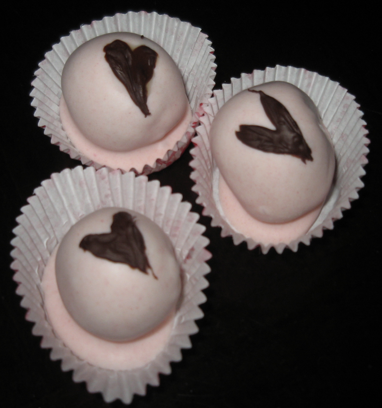 Valentine Oreo Truffle Bombs